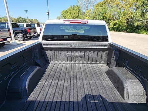 New 2026 GMC Sierra 1500 AT4 image 8