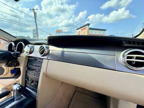 Used 2007 Ford Mustang GT Premium RWD image 18