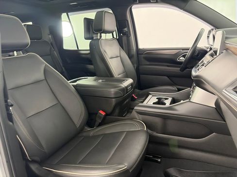 Used 2023 Chevrolet Tahoe Premier w/ Advanced Technology Package image 34