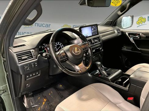 Used 2023 Lexus GX 460 w/ Black Line Special Edition image 13