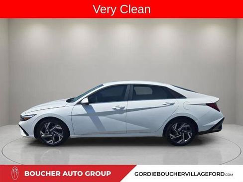 Used 2024 Hyundai Elantra SEL w/ Convenience Package FWD image 4