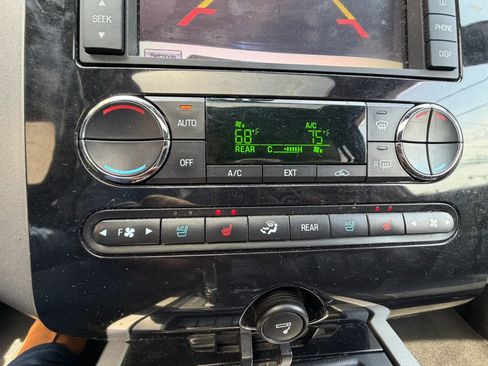 Used 2013 Ford Expedition Limited AWD/4WD image 34