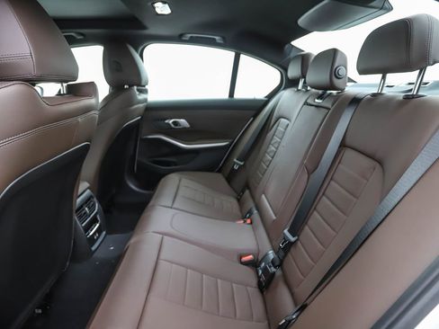 Used 2025 BMW 330i xDrive Sedan w/ Premium Package image 20