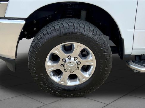 Used 2024 RAM 2500 Big Horn w/ Off Road Package image 10