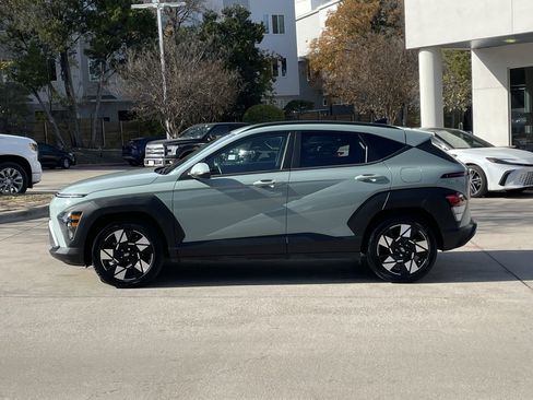 Used 2025 Hyundai Kona SEL image 3