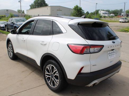 Used 2020 Ford Escape SEL AWD/4WD image 6