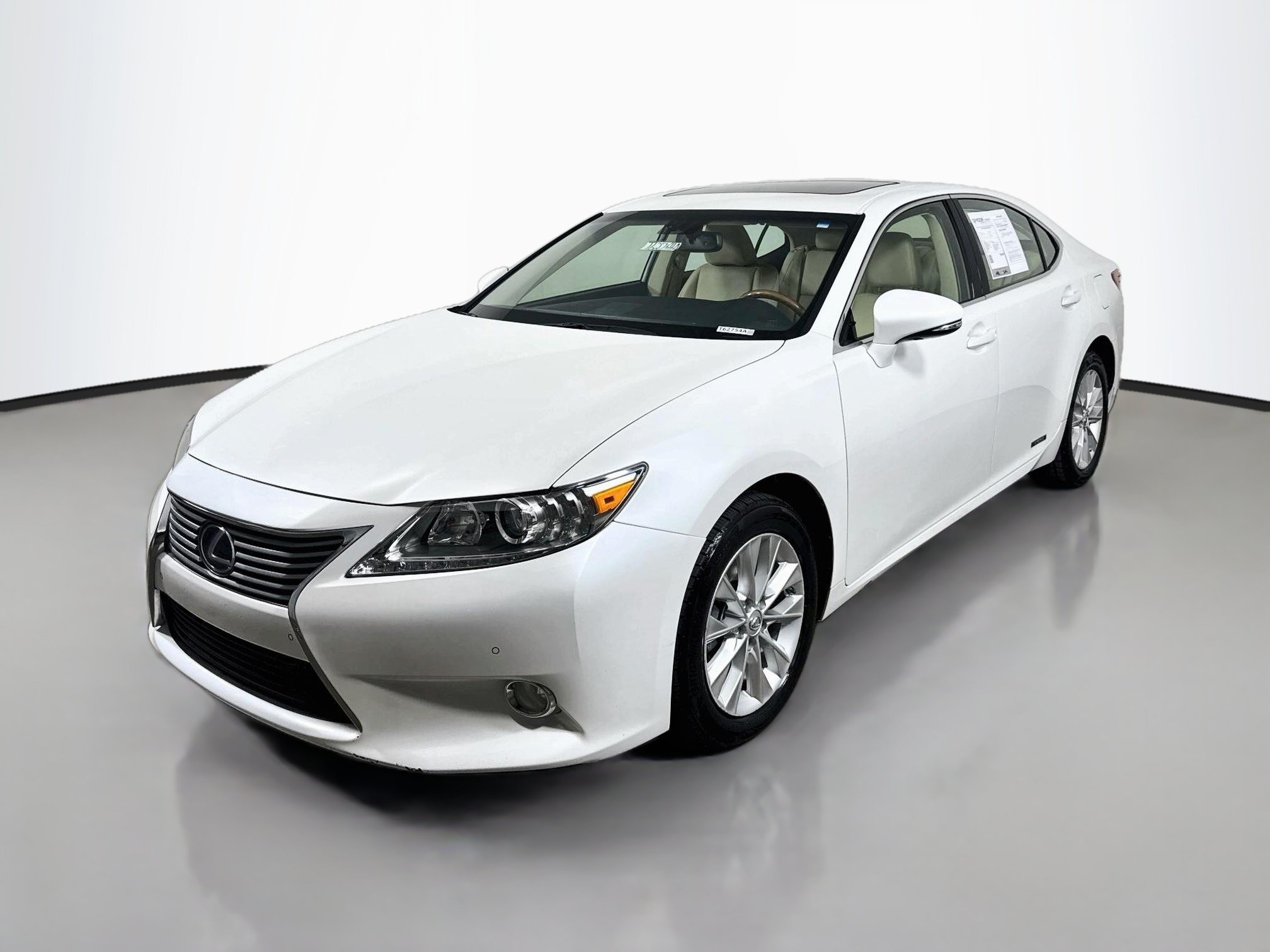 Used 2013 Lexus ES 300h w/ Luxury Pkg FWD image 3