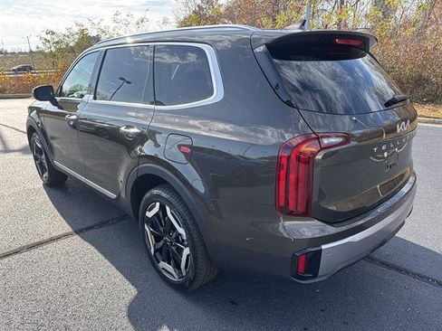 New 2025 Kia Telluride S image 5