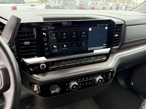 Used 2024 GMC Sierra 1500 SLT image 19