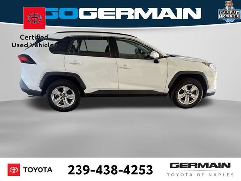 Used 2021 Toyota RAV4 XLE w/ Convenience Package FWD image 8