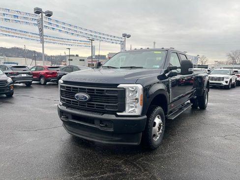 Used 2023 Ford F350 XL image 3