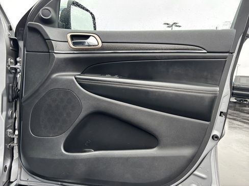 Used 2016 Jeep Grand Cherokee Limited image 26