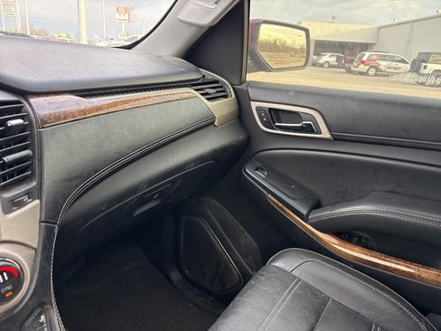 Used 2015 GMC Yukon Denali w/ Premium Package image 18