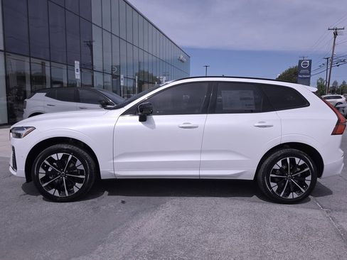 New 2026 Volvo XC60 B5 Plus w/ Protection Package Premier AWD/4WD image 8