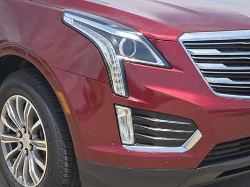 Used 2017 Cadillac XT5 Luxury w/ Driver Awareness Package FWD image 30