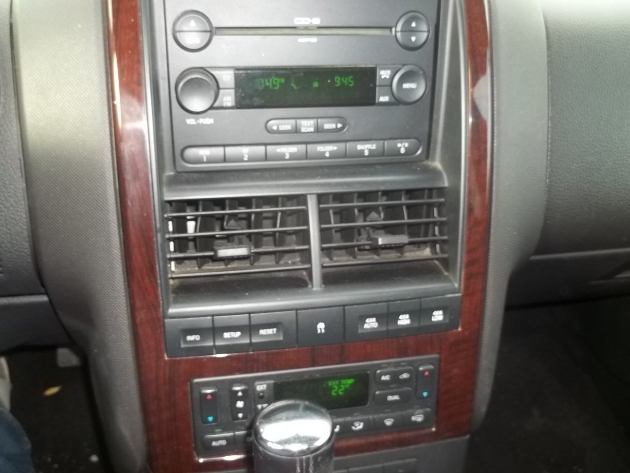 Used 2006 Ford Explorer Limited AWD/4WD image 15