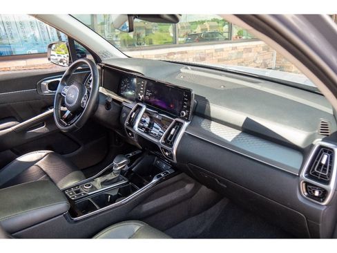 Used 2023 Kia Sorento SX AWD/4WD image 15