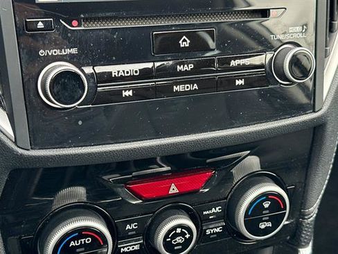 Used 2023 Subaru Forester Touring image 22