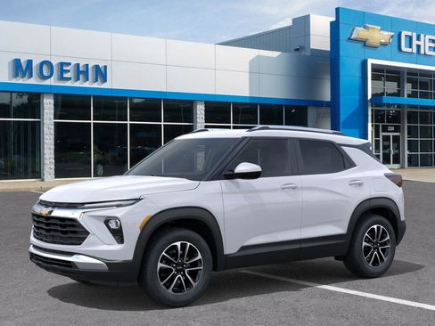 New 2026 Chevrolet TrailBlazer LT w/ Convenience Package image 2