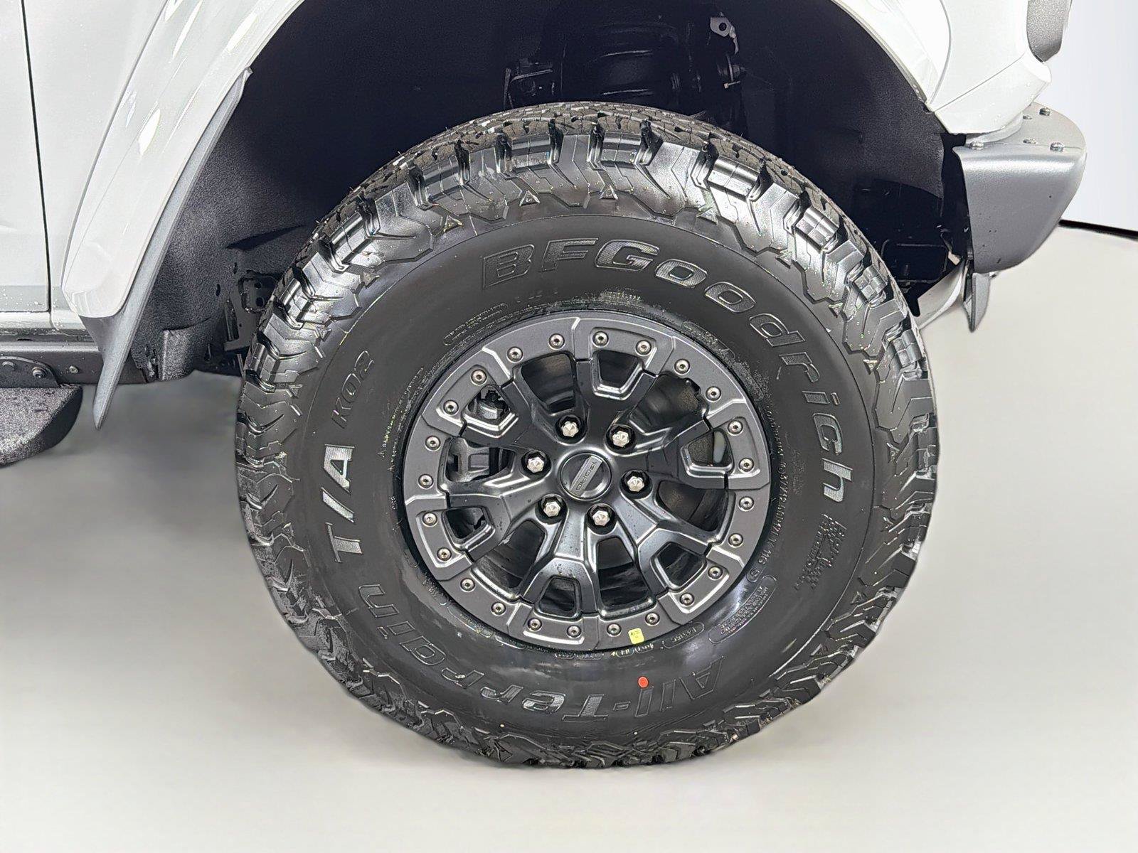New 2026 Ford Bronco Raptor AWD/4WD image 37