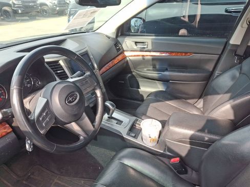 Used 2010 Subaru Legacy 3.6R Limited AWD/4WD image 8