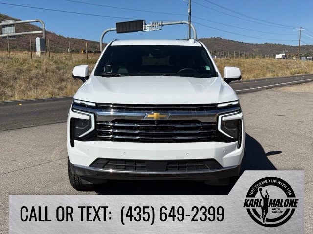 Used 2025 Chevrolet Suburban LT AWD/4WD image 8