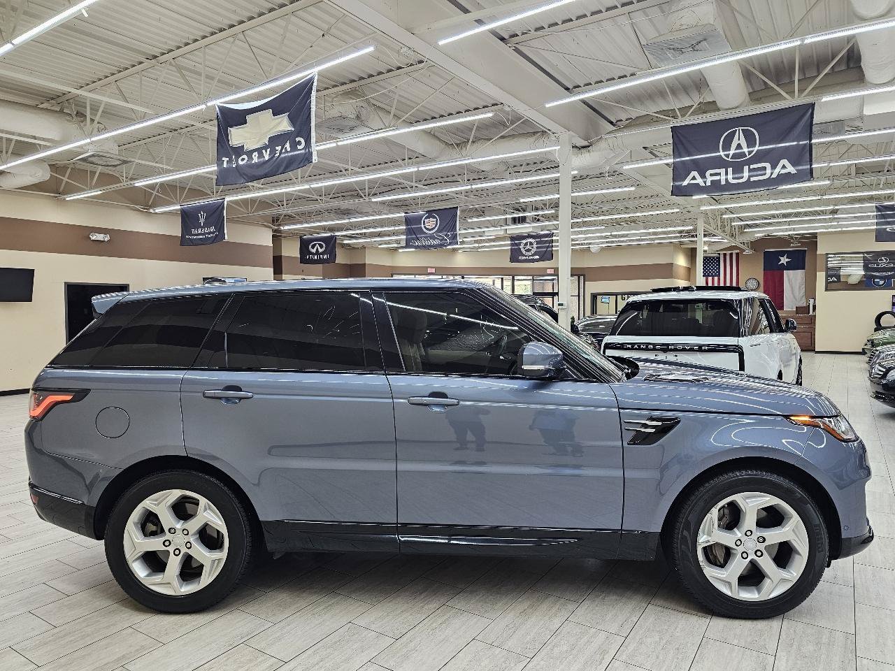 Used 2018 Land Rover Range Rover Sport HSE AWD/4WD image 5