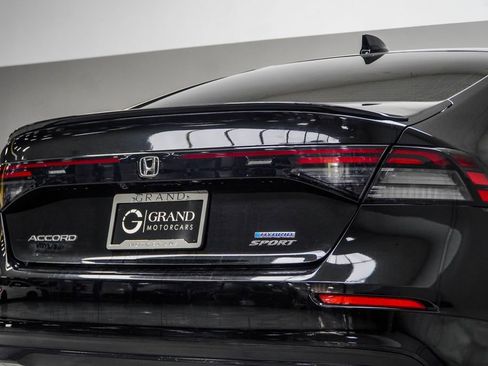 Used 2023 Honda Accord Sport image 13