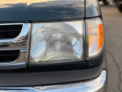 Used 1998 Toyota Tacoma 2WD Xtracab image 92
