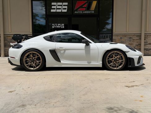 Used 2023 Porsche 718 Cayman GT4 RS w/ Weissach Package RWD image 2