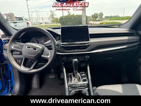 Used 2023 Jeep Compass Trailhawk image 19