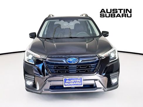 Certified 2023 Subaru Forester Limited image 3