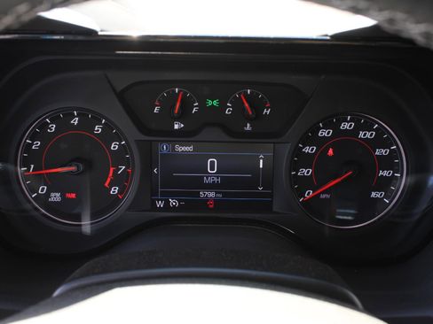 Used 2023 Chevrolet Camaro LT w/ Design Package 1 RWD image 10