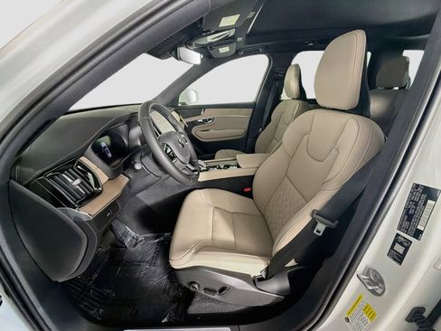 New 2026 Volvo XC90 B6 Plus w/ Protection Package Premier AWD/4WD image 22