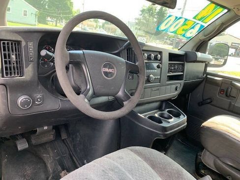 Used 2014 GMC Savana 1500 RWD image 17