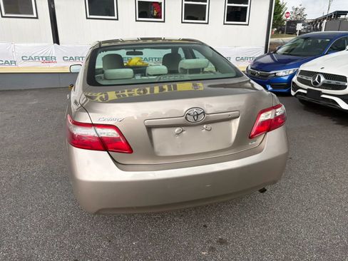Used 2009 Toyota Camry LE FWD image 6