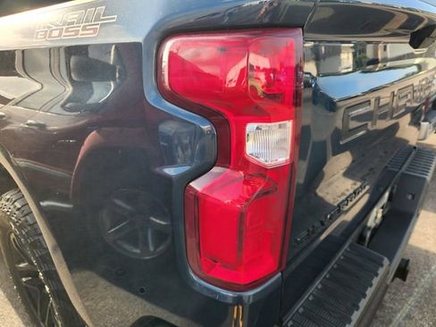 Used 2021 Chevrolet Silverado 1500 Custom Trail Boss w/ LPO, Dark Essentials Package image 6