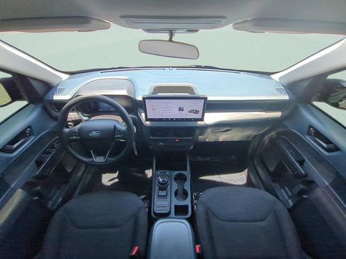 Used 2025 Ford Maverick XL w/ Equipment Group 102A AWD/4WD image 11