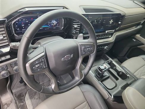 Used 2025 Chevrolet Silverado 1500 ZR2 w/ Technology Package AWD/4WD image 10