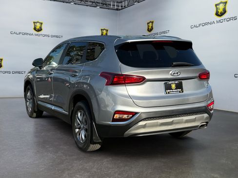 Used 2020 Hyundai Santa Fe SE image 3