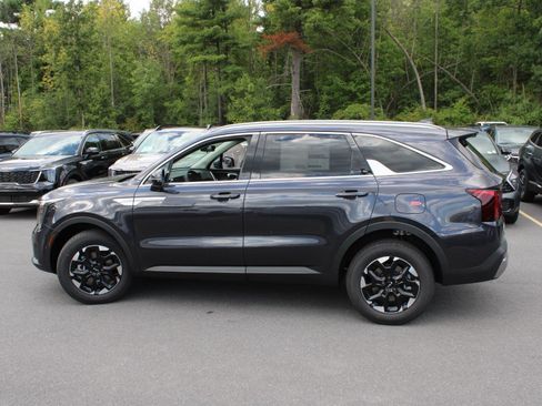 New 2026 Kia Sorento S w/ S Panoramic Sunroof Package image 6