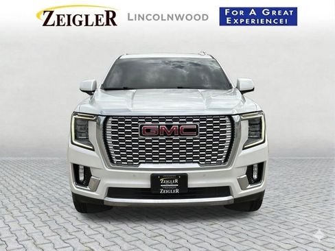Used 2022 GMC Yukon Denali AWD/4WD image 9