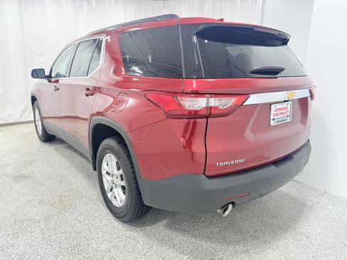 Used 2020 Chevrolet Traverse LT image 6