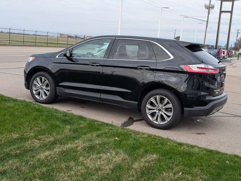 Used 2024 Ford Edge Titanium image 9