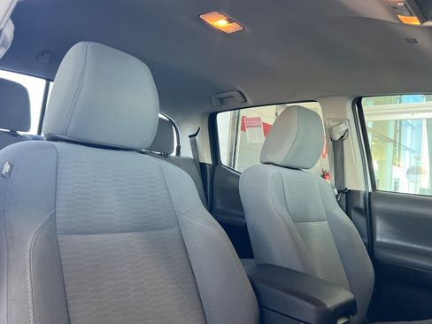 Used 2019 Toyota Tacoma SR5 image 13