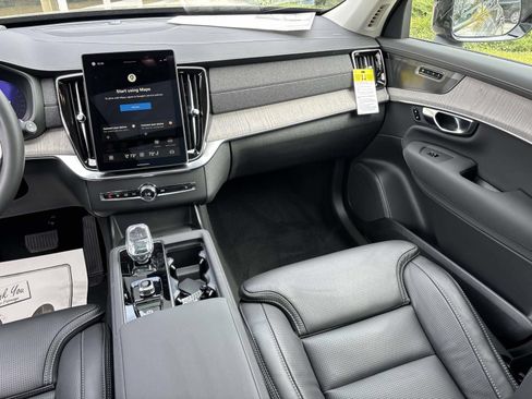 Used 2026 Volvo XC90 B6 Ultra w/ Protection Package Premier AWD/4WD image 31