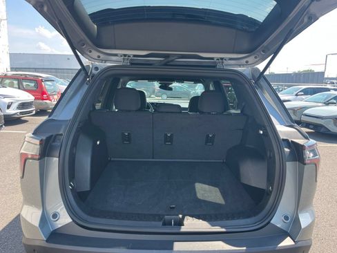 Used 2025 Chevrolet Equinox LT FWD image 31