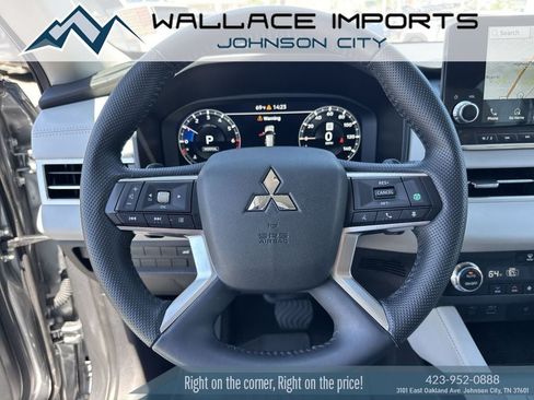 Used 2024 Mitsubishi Outlander SEL AWD/4WD image 29