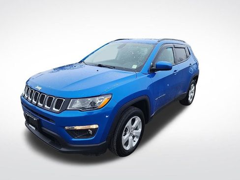 Used 2020 Jeep Compass Latitude w/ Cold Weather Group image 4