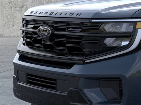 New 2026 Ford Expedition Max Platinum w/ Stealth Appearance Package AWD/4WD image 17